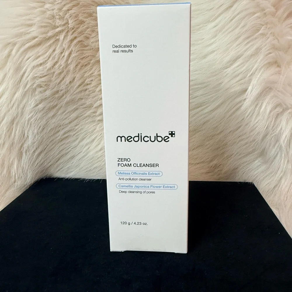 Medicube Zero Foam Cleanser - White